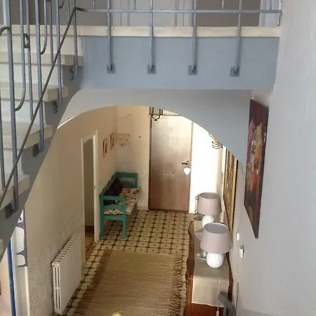 Casa Rural Casta Alvarez * Cabañas de Ebro